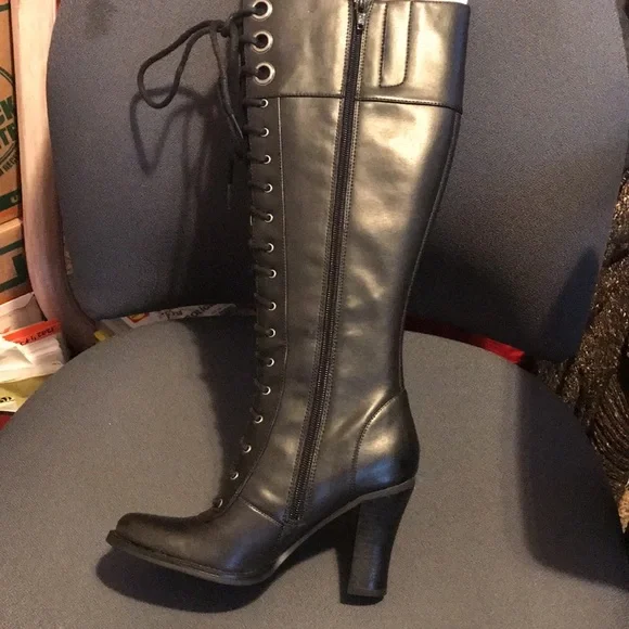 NEW NEVER WORN. - Picture 3 of 11